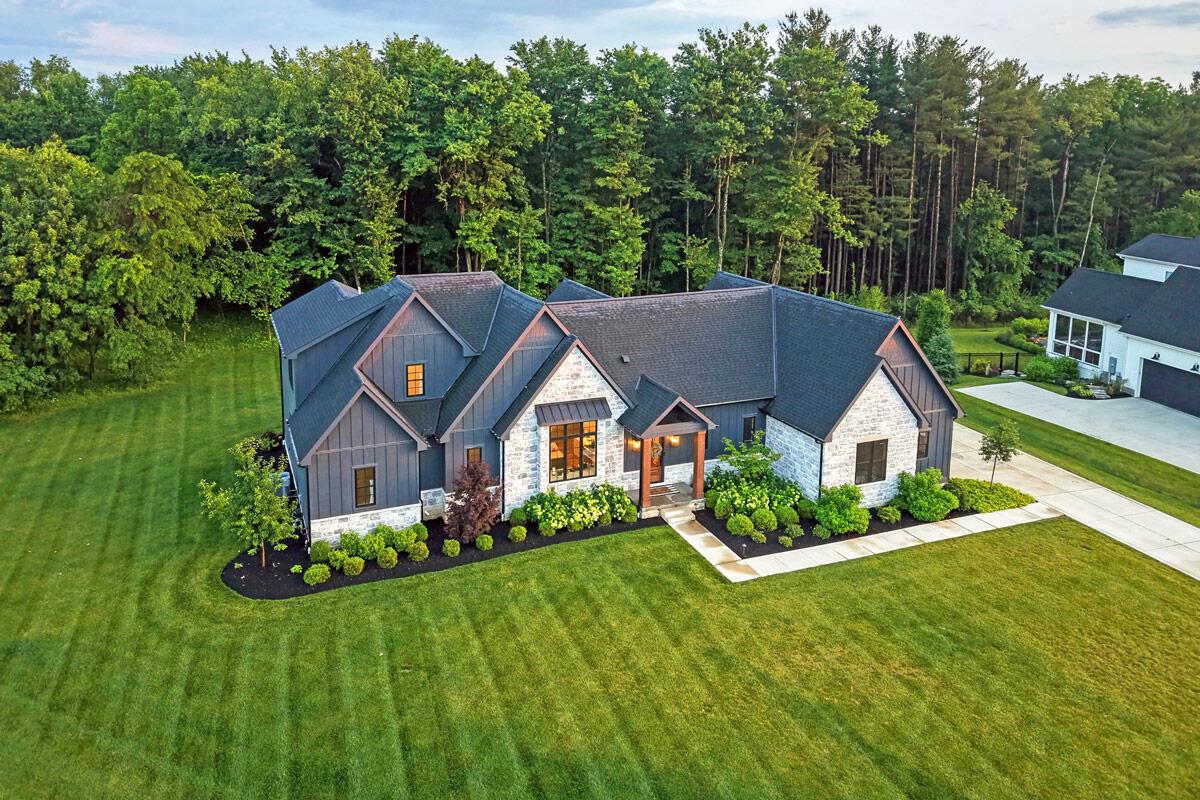 1077 Lale Point Delaware, OH 43015 - Photo 3 of 68