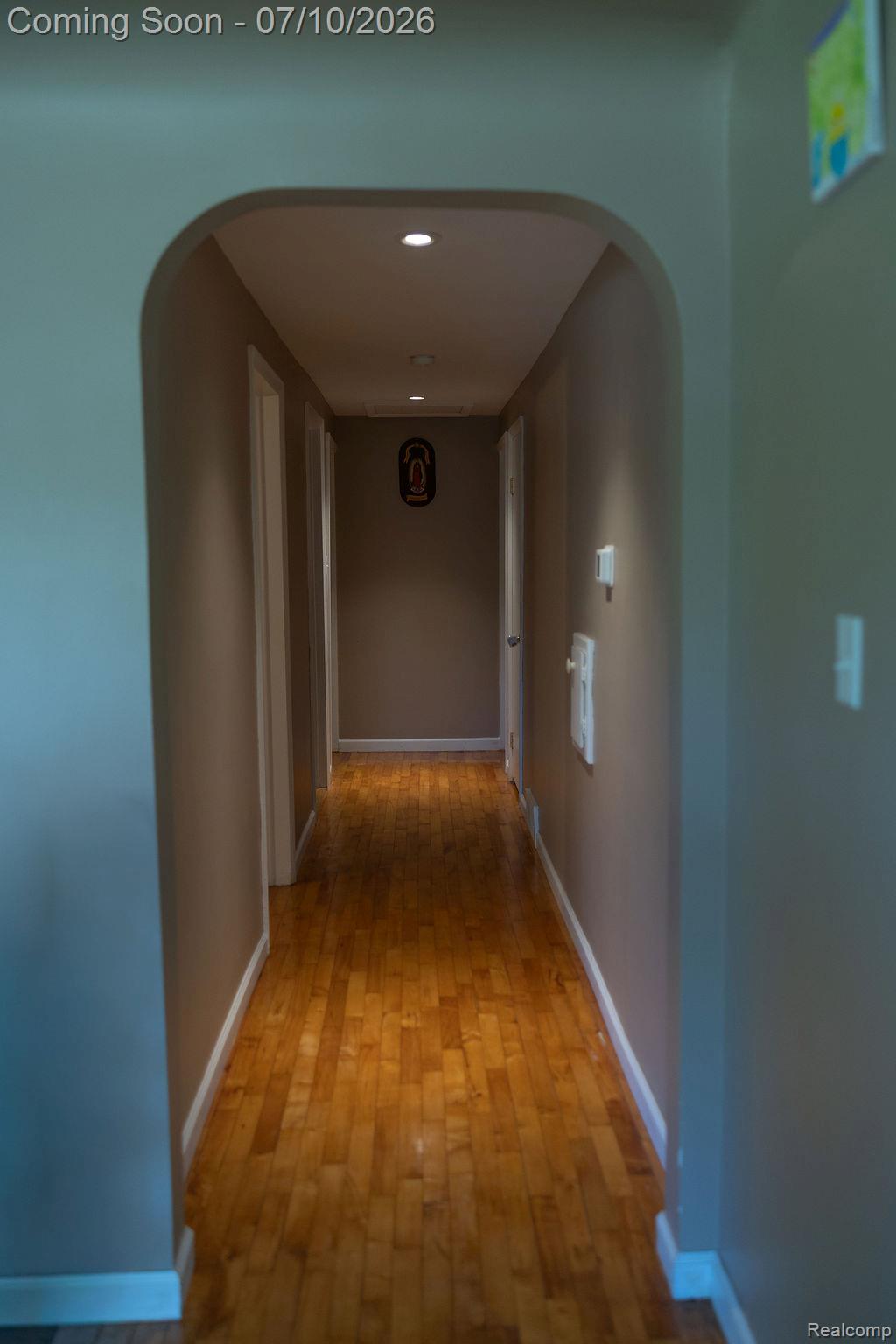 5052 Beecher Road Flint, MI 48532 - Photo 11 of 28 Corridor