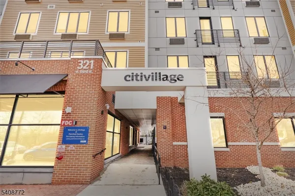 $2,165 | 321 East 3rd Street, Unit 230, Plainfield, NJ 07060