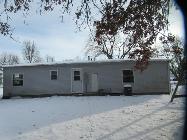 $79,450 | 508 West Clark Street, Thomasboro, IL 61878