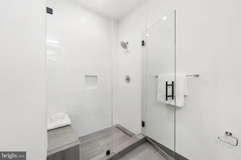 $820,000 | 521 North Washington Street, Unit 101, Alexandria, VA 22314