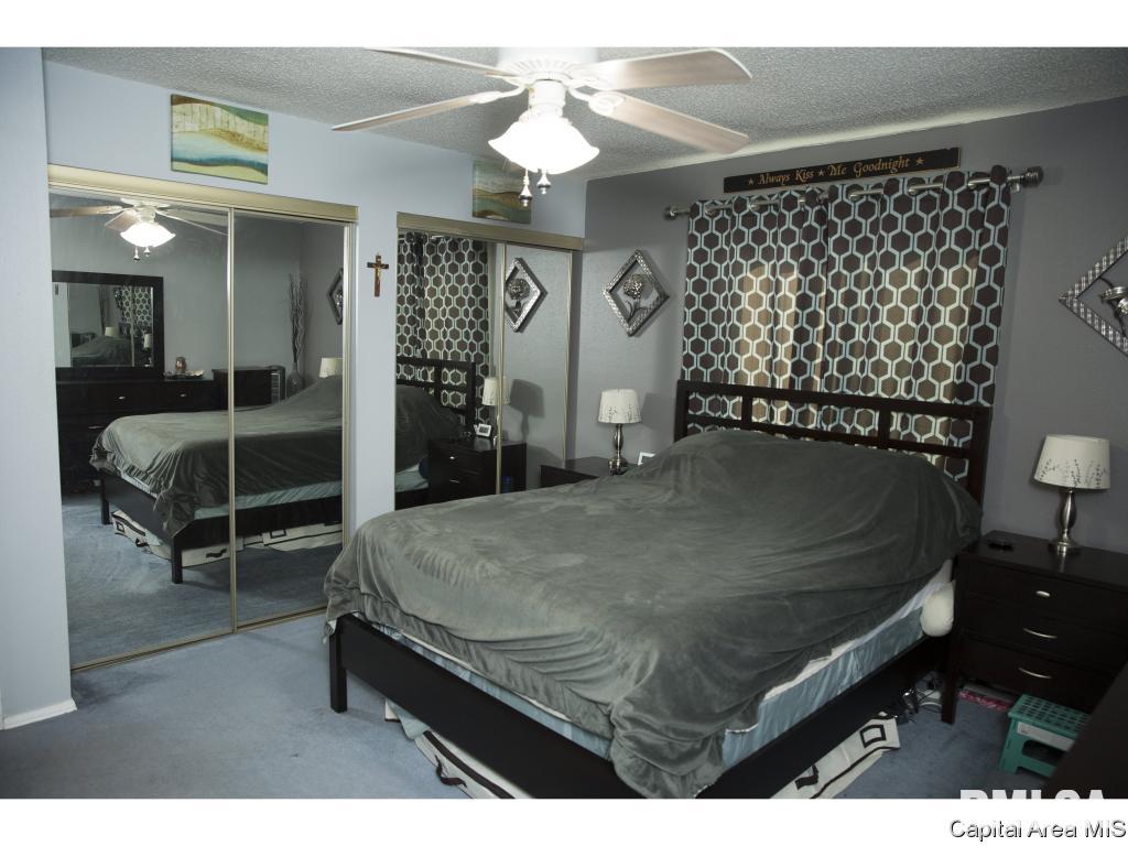 205 Westbrook Drive Springfield, IL 62702 - Photo 20 of 25 Gallery Image 20
