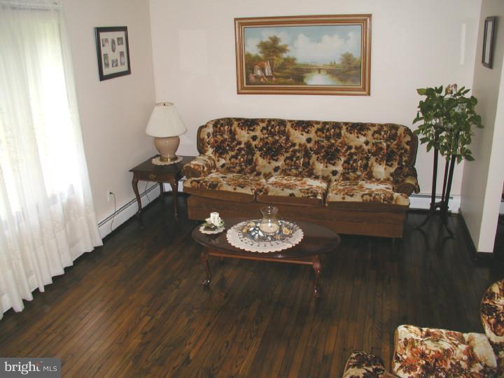 901 Rutledge Avenue Horsham, PA 19044 - Photo 6 of 24 Gallery Image 6