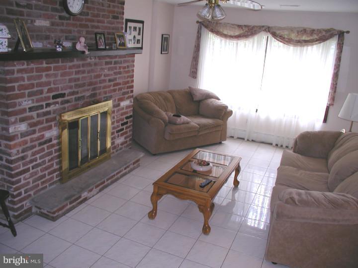 901 Rutledge Avenue Horsham, PA 19044 - Photo 8 of 24 Gallery Image 8