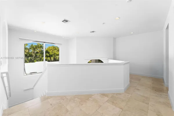 $6,200,000 | 1490 Cleveland Road, Miami Beach, FL 33141