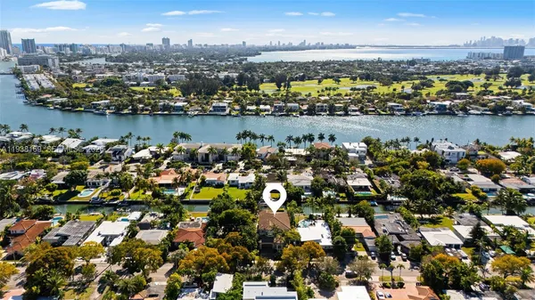 $6,200,000 | 1490 Cleveland Road, Miami Beach, FL 33141