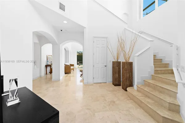 $6,200,000 | 1490 Cleveland Road, Miami Beach, FL 33141
