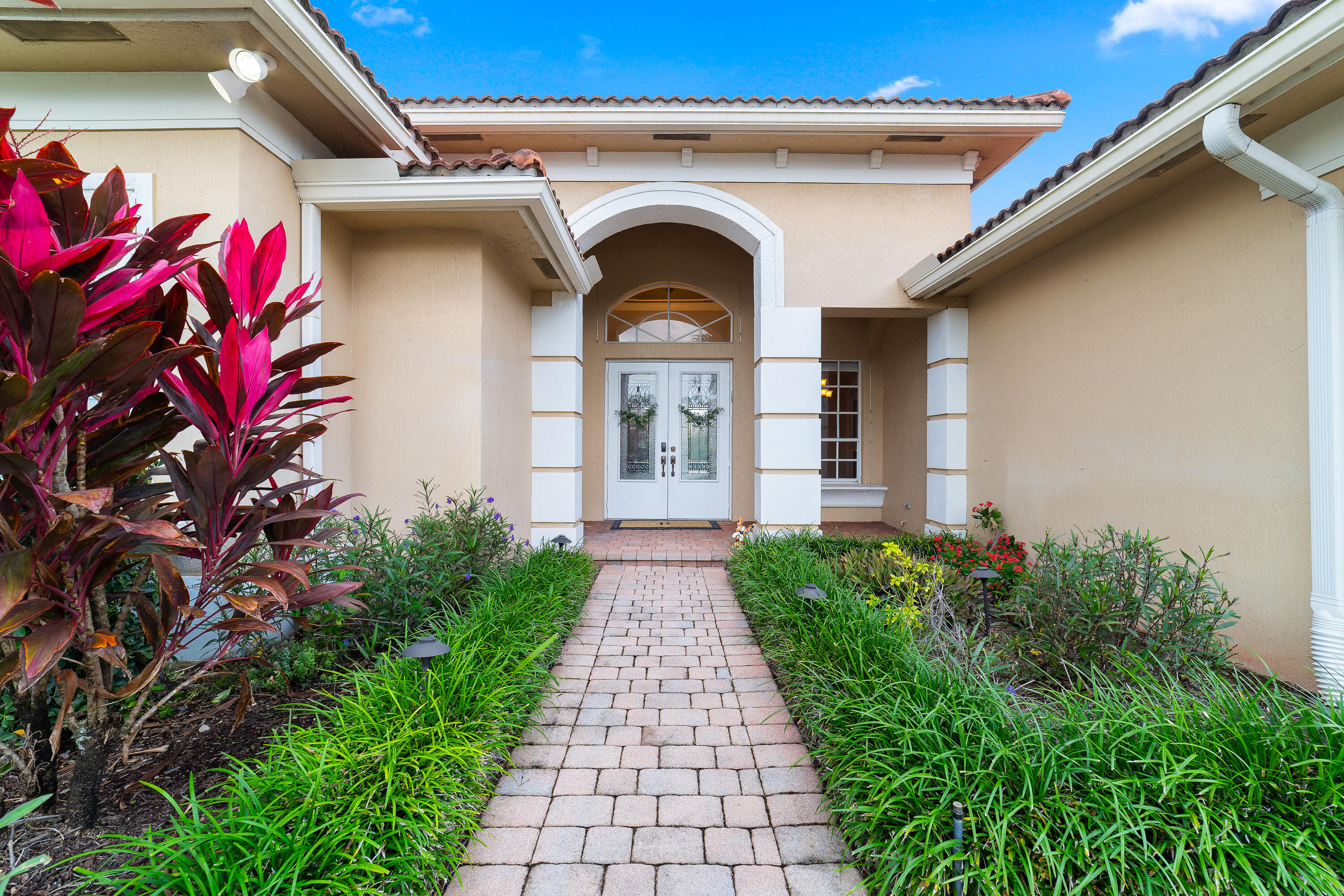 11115 Silver Ridge Street Wellington, FL 33449 - Photo 3 of 65 _DSC3804
