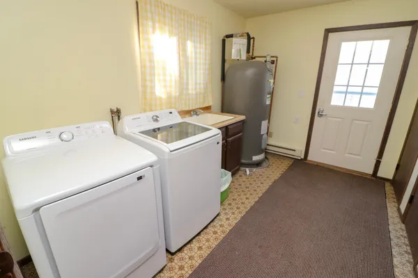 $305,000 | 446 4th Street, Walcott, ND 58077