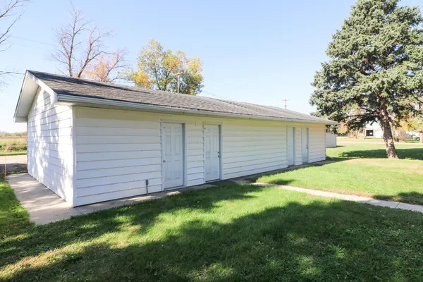 $305,000 | 446 4th Street, Walcott, ND 58077