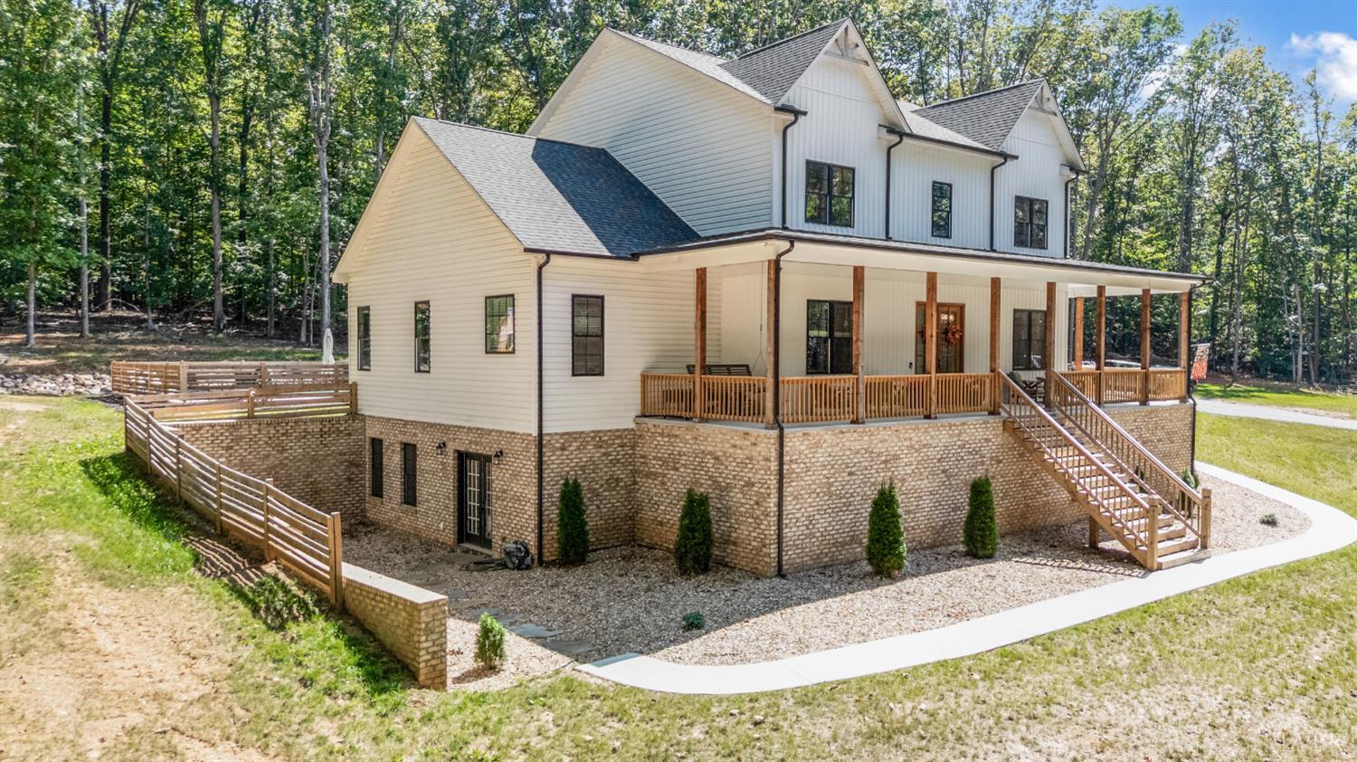 211 Dove Drive Rustburg, VA 24588 - Photo 7 of 98