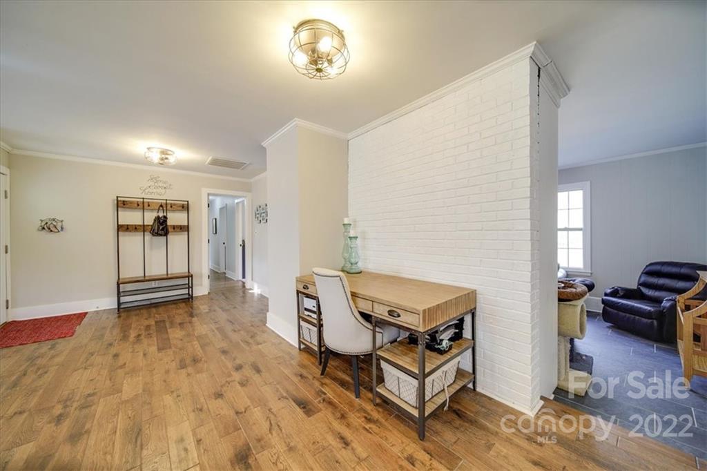 4921 Pine Ridge Road Charlotte, NC 28226 - Photo 19 of 47 Gallery Image 19