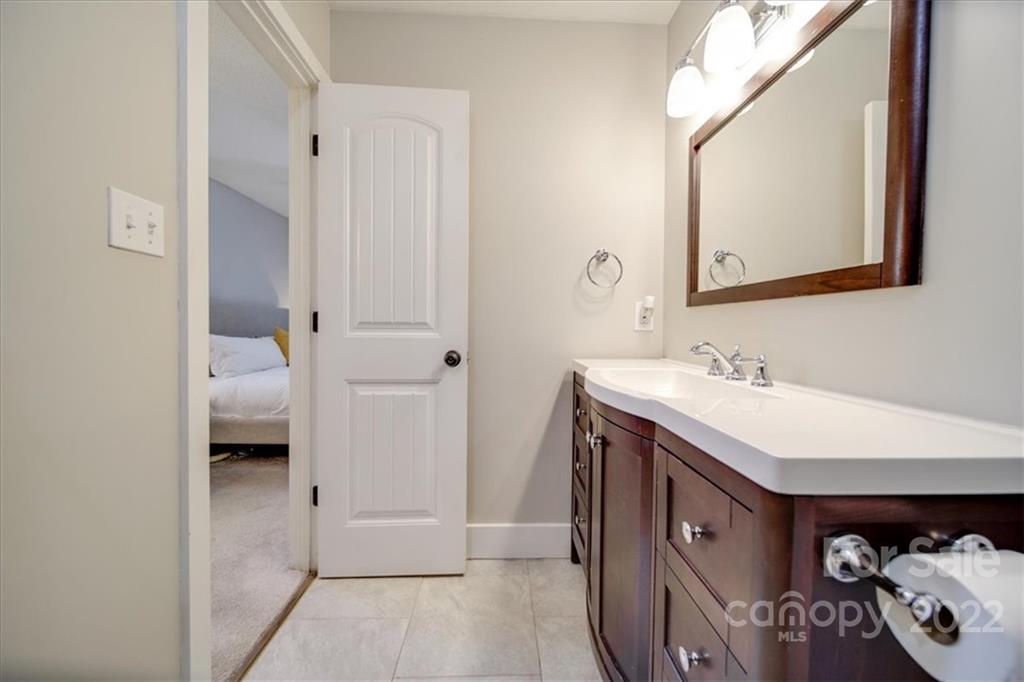 4921 Pine Ridge Road Charlotte, NC 28226 - Photo 23 of 47 Gallery Image 23
