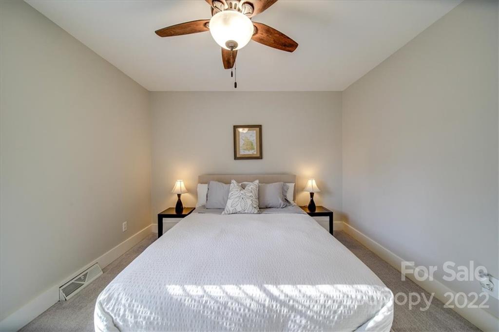 4921 Pine Ridge Road Charlotte, NC 28226 - Photo 30 of 47 Gallery Image 30