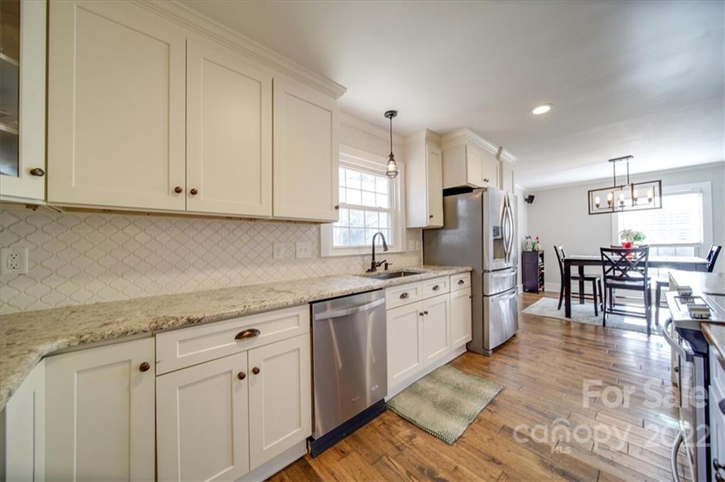 4921 Pine Ridge Road Charlotte, NC 28226 - Photo 7 of 47 Gallery Image 7