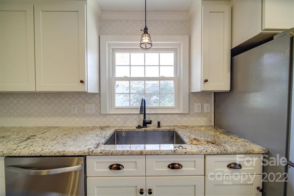 4921 Pine Ridge Road Charlotte, NC 28226 - Photo 8 of 47 Gallery Image 8