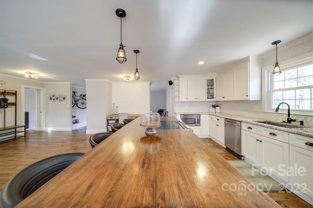 4921 Pine Ridge Road Charlotte, NC 28226 - Photo 10 of 47 Gallery Image 10
