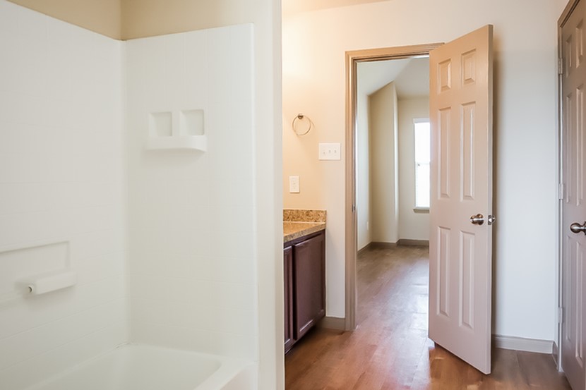 18919 Treviso Terrace Lane Katy, TX 77449 - Photo 18 of 18 Photos may be representative of the floor plan and not the exact home. Finishes, layout, and features of the actual property for lease may vary.