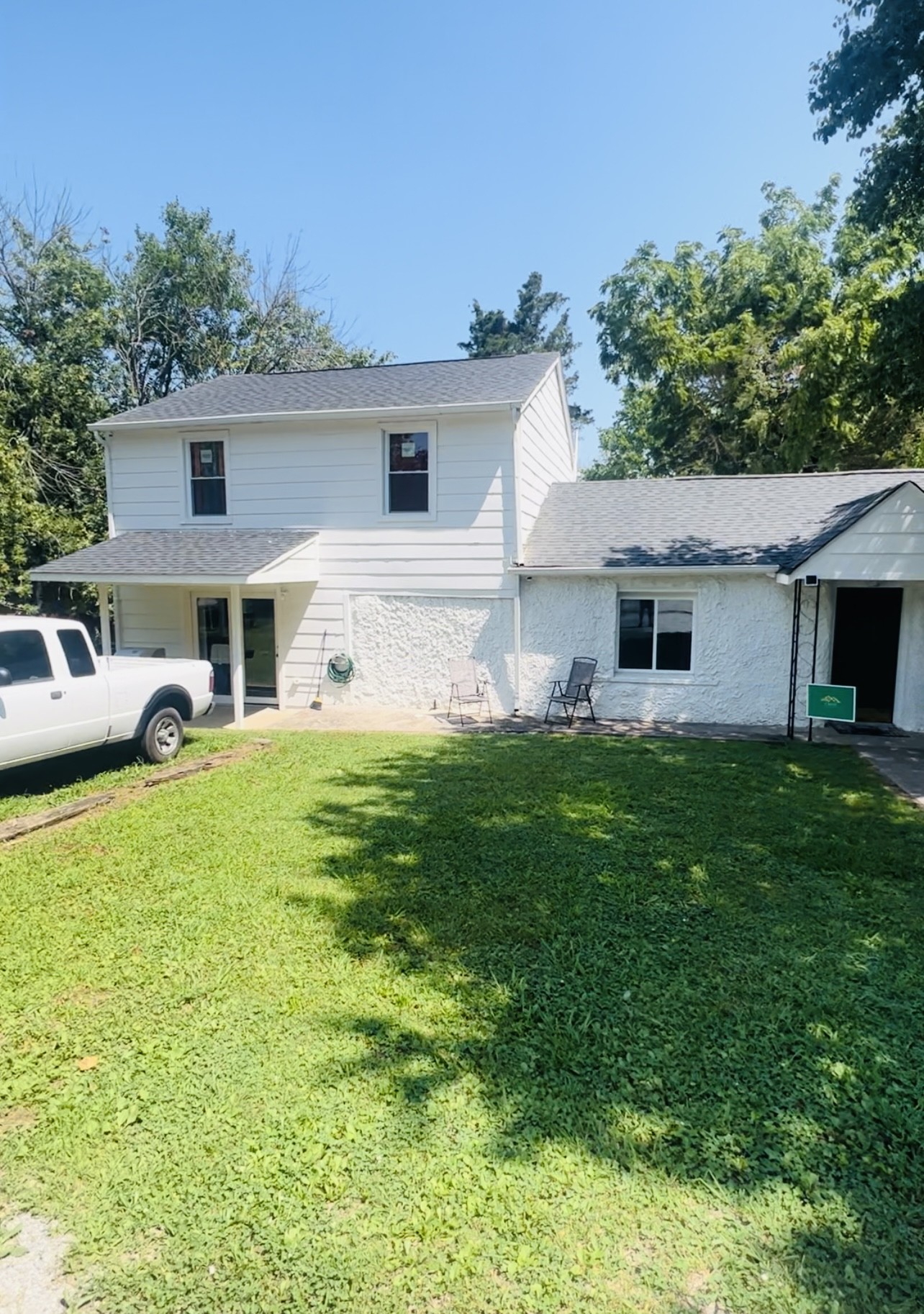 325 Manzano Road Madison, TN 37115 - Photo 2 of 28