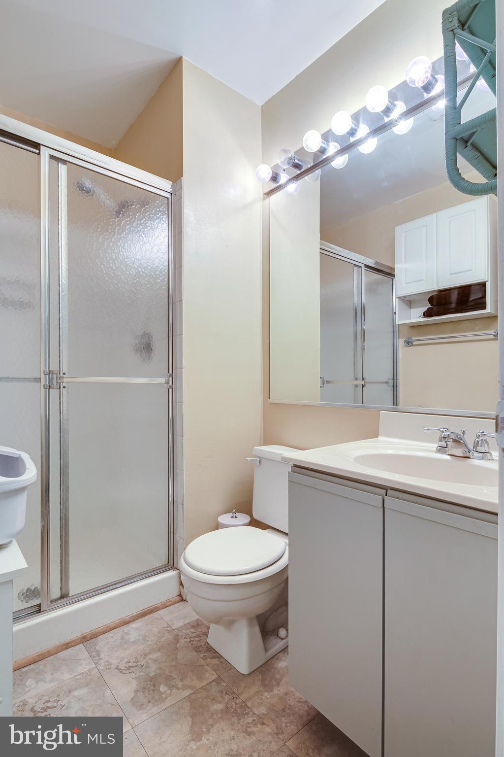 14637 Cambridge Circle Laurel, MD 20707 - Photo 31 of 40 FULL BATH