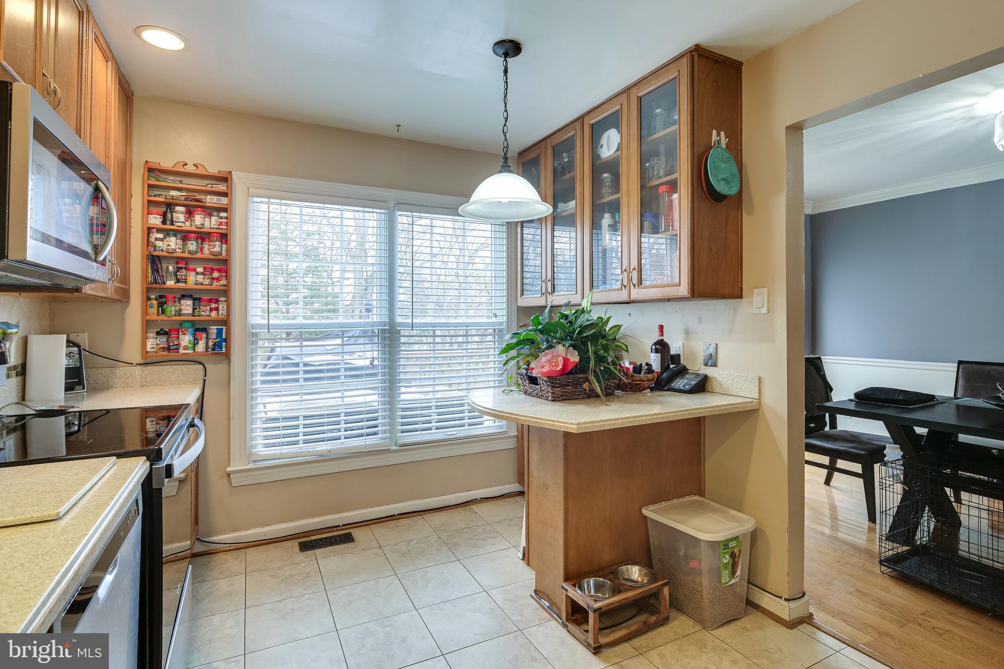14637 Cambridge Circle Laurel, MD 20707 - Photo 9 of 40 KITCHEN