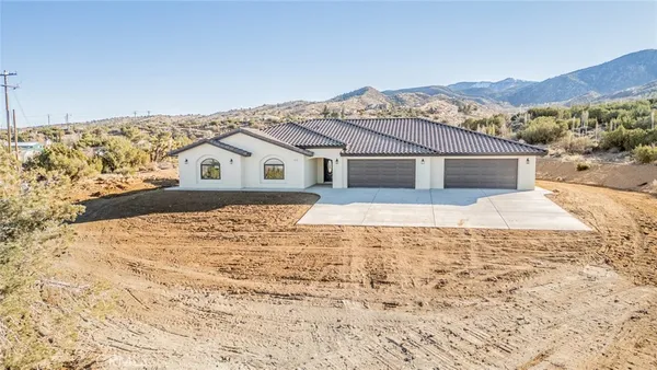 $660,000 | 1275 Hollister Road, Pinon Hills, CA 92372