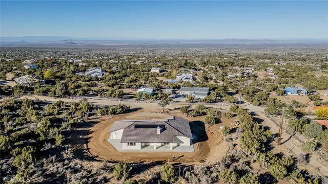 $675,000 | 1275 Hollister Road, Pinon Hills, CA 92372