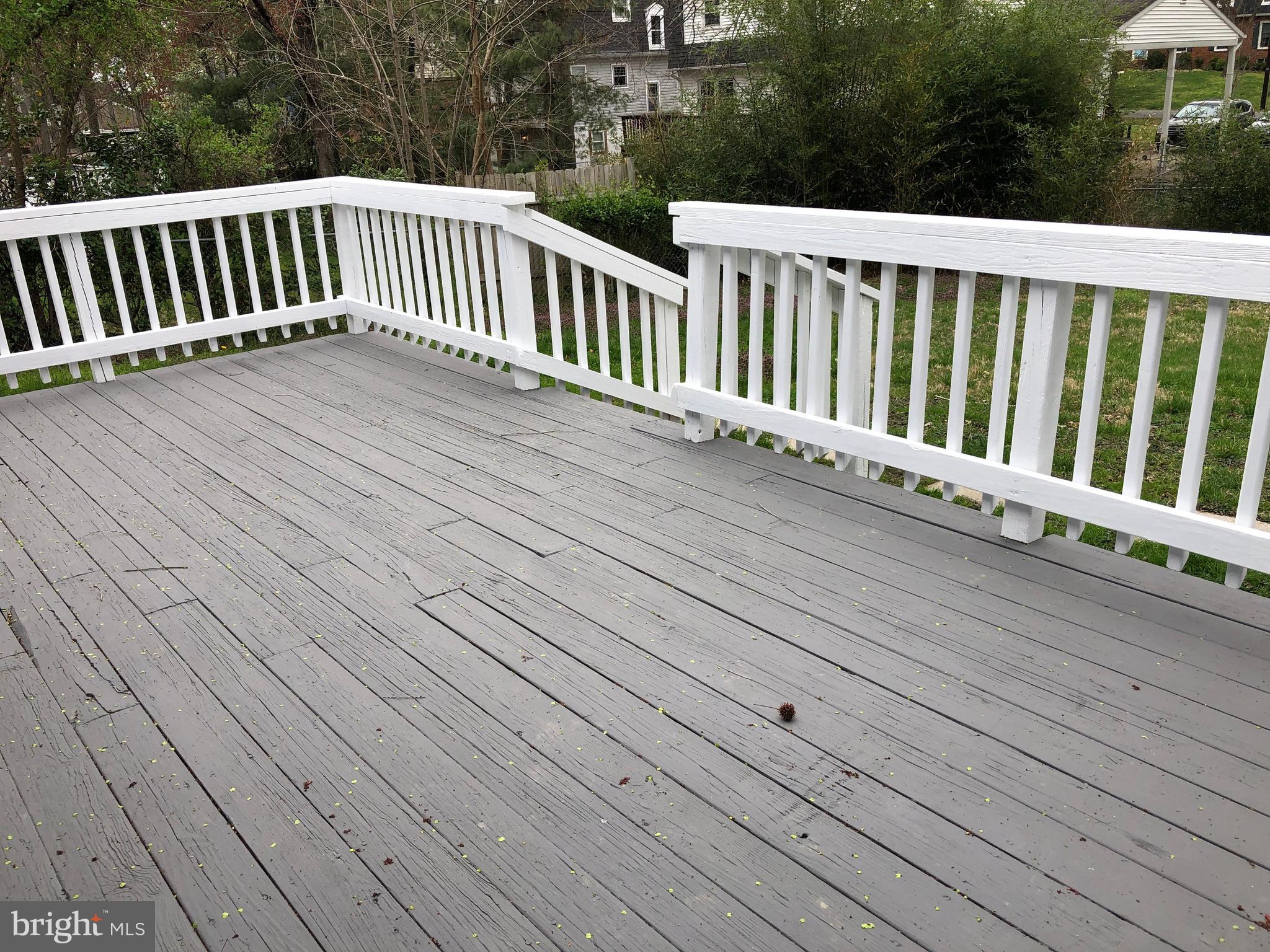 8635 Old Mt Vernon Road Alexandria, VA 22309 - Photo 13 of 16 Deck