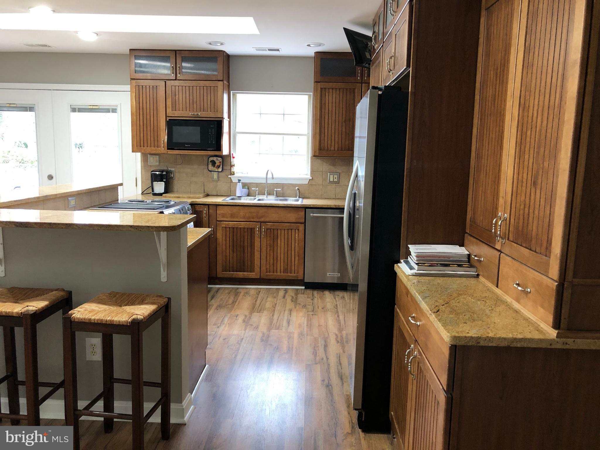 8635 Old Mt Vernon Road Alexandria, VA 22309 - Photo 5 of 16 Kitchen
