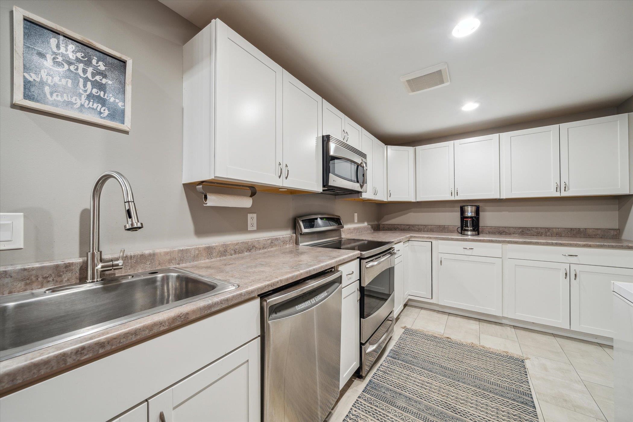 4660 Durham Road Utica, MI 48317 - Photo 40 of 57 50124520-39.JPG