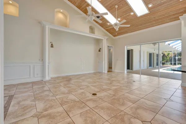 $1,100,000 | 8431 Southeast Duncan Street, Hobe Sound, FL 33455