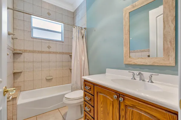 $1,100,000 | 8431 Southeast Duncan Street, Hobe Sound, FL 33455