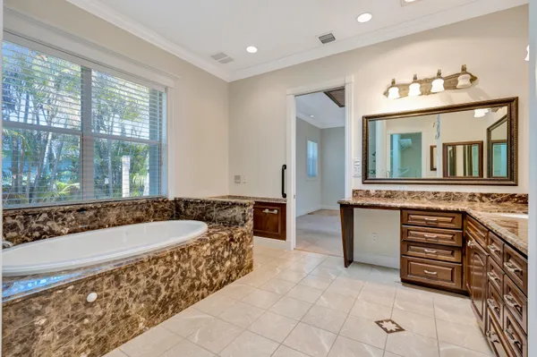 $1,100,000 | 8431 Southeast Duncan Street, Hobe Sound, FL 33455