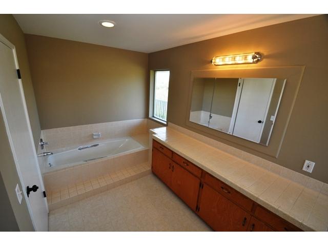 31105 Cole Grade Road Valley Center, CA 92082 - Photo 9 of 25