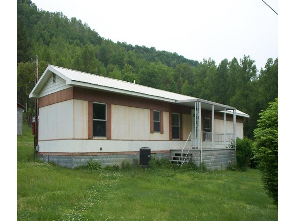 684 Possum Valley Road Dryden, VA 24243 - Photo 1 of 8 Front view