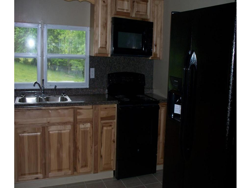 684 Possum Valley Road Dryden, VA 24243 - Photo 3 of 8 New kitchen