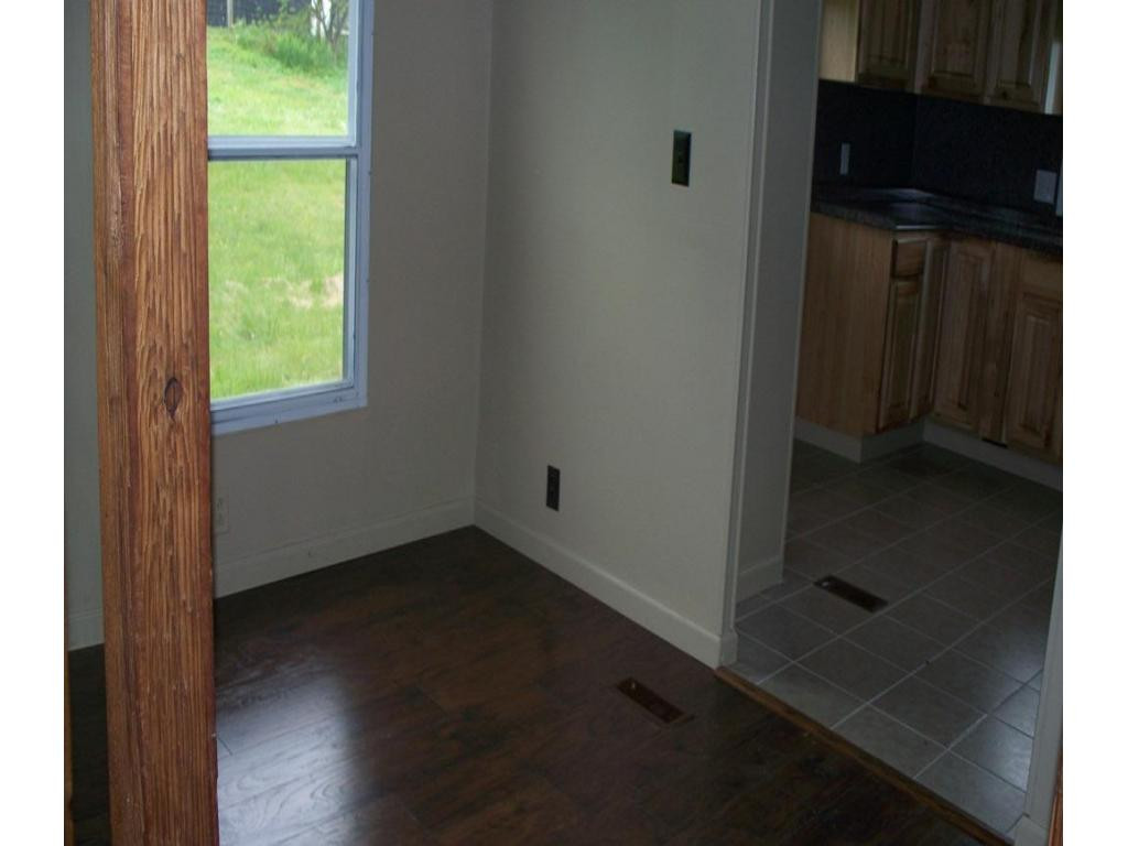 684 Possum Valley Road Dryden, VA 24243 - Photo 4 of 8 dining room
