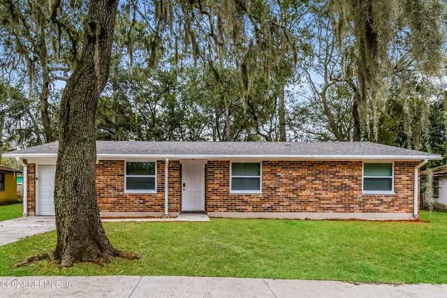 $1,500 | 1349 Eagle Cove Road North, Jacksonville, FL 32218