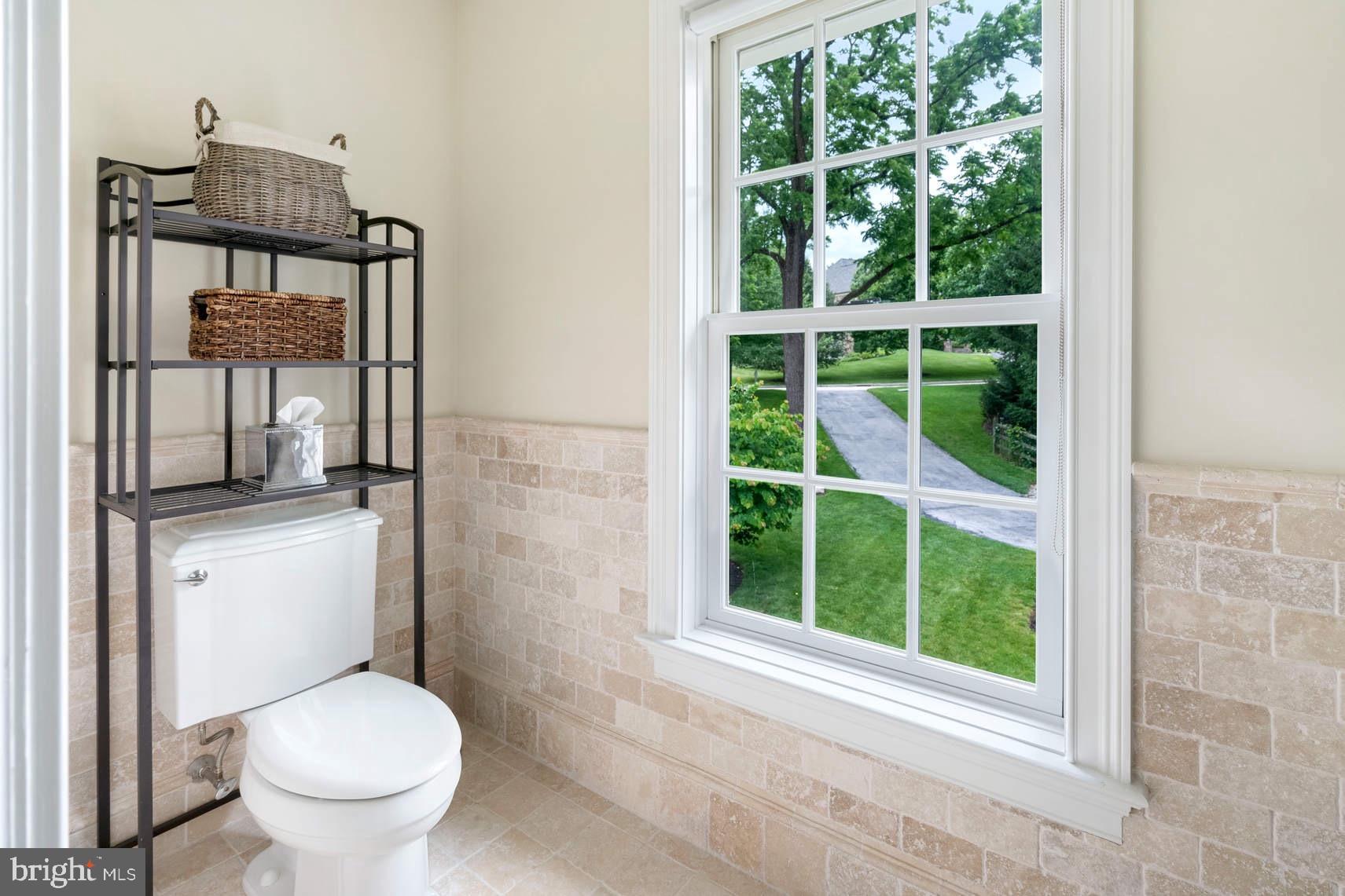 1425 Lanes End Villanova, PA 19085 - Photo 17 of 33