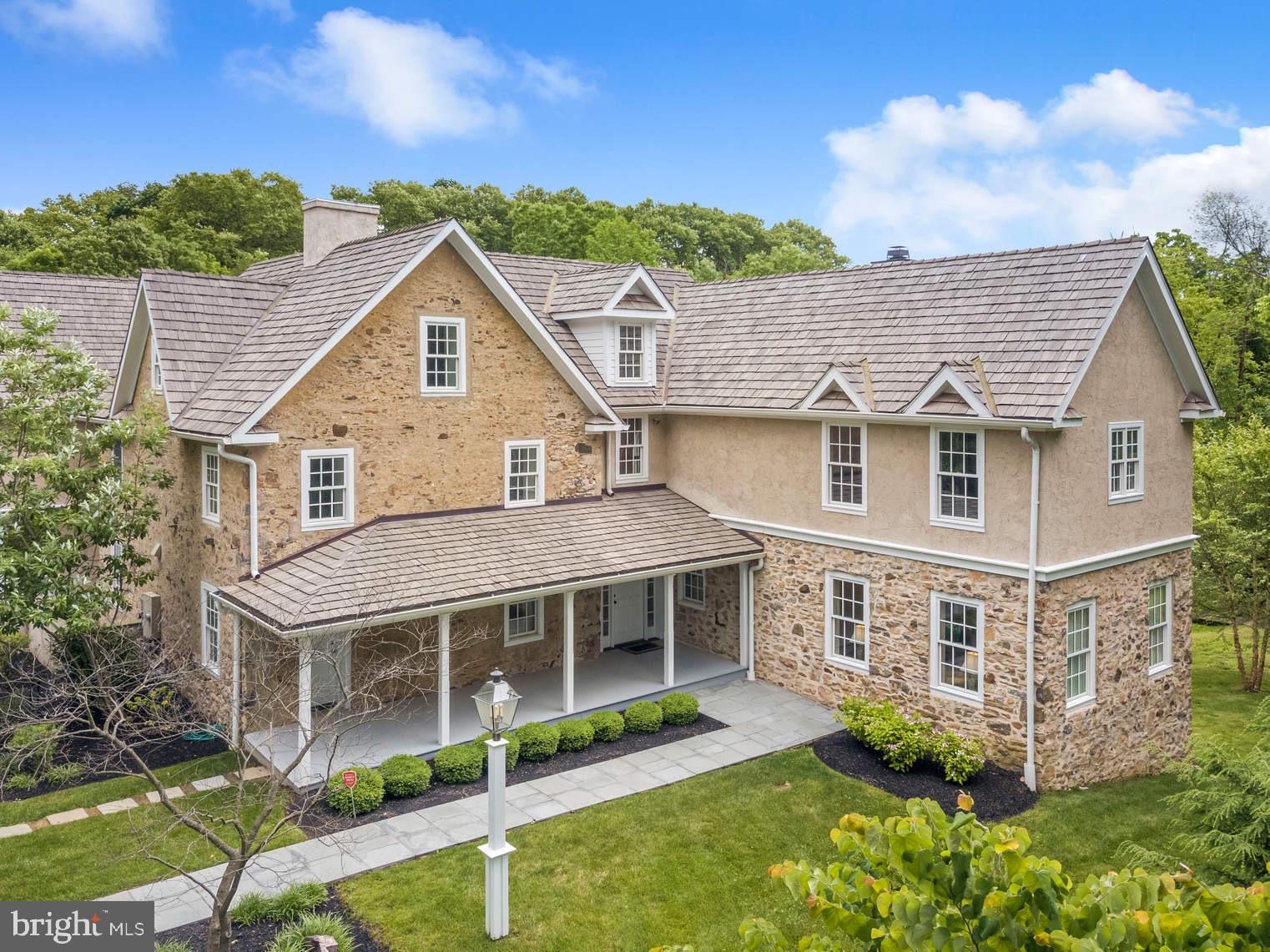 1425 Lanes End Villanova, PA 19085 - Photo 3 of 33