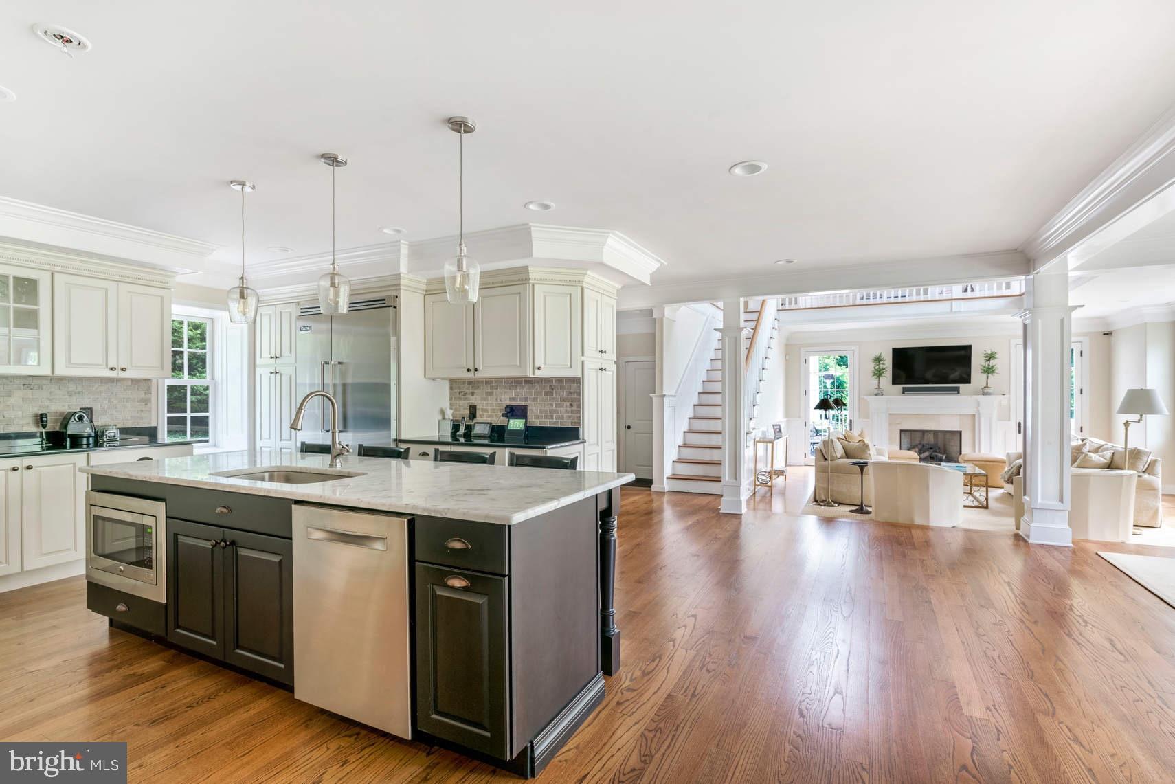 1425 Lanes End Villanova, PA 19085 - Photo 6 of 33