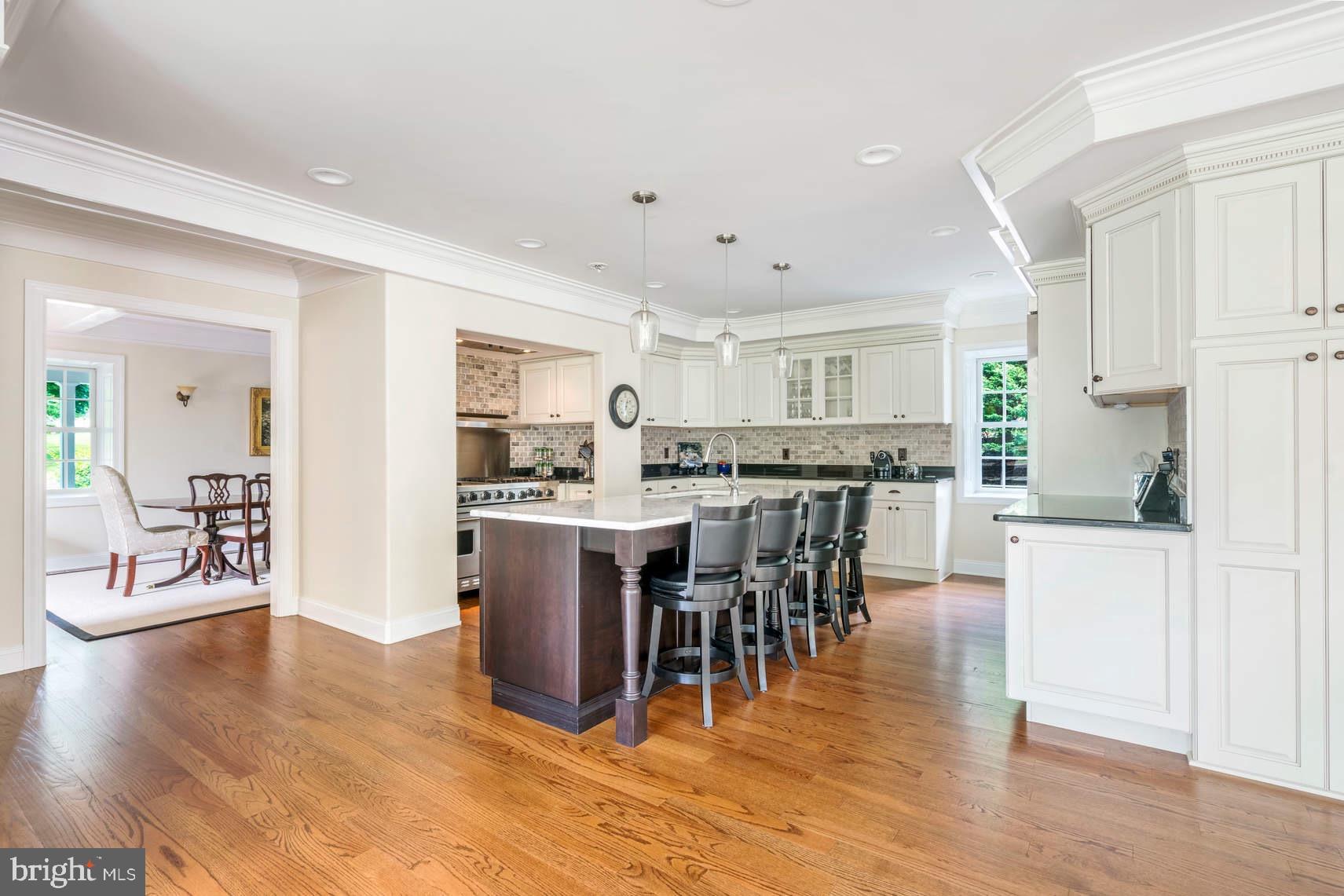 1425 Lanes End Villanova, PA 19085 - Photo 9 of 33