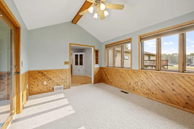 $2,700 | 1008 3rd Street Northeast, New Prague, MN 56071