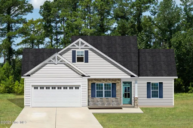 $332,600 | 202 Broadleaf Drive, Jacksonville, NC 28546