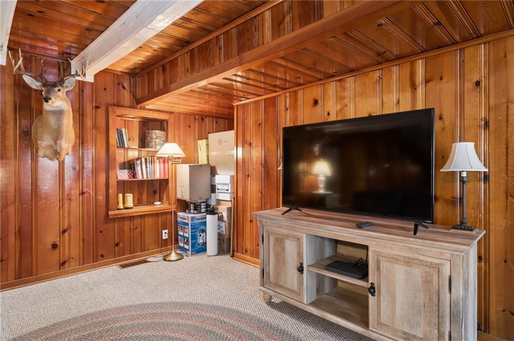 2651 Radebaugh Road Jeannette, PA 15644 - Photo 6 of 34 Gallery Image 6