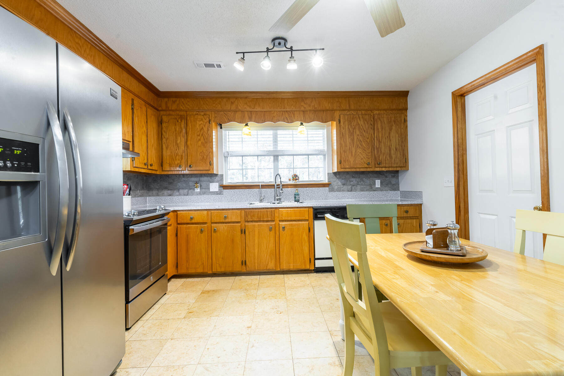 240 Groomsville Road Moncks Corner, SC 29461 - Photo 26 of 101 DV-40