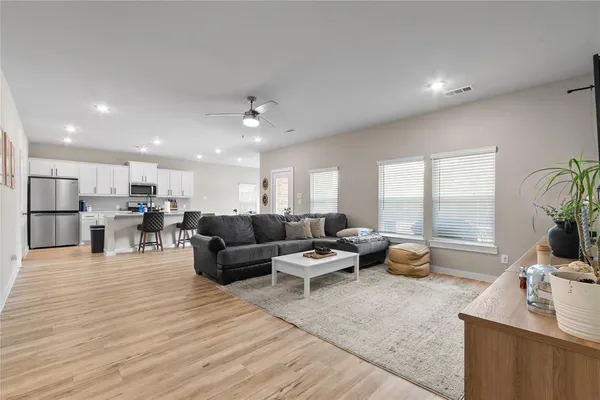 $2,700 | 797 Vineyard Way, Forney, TX 75126