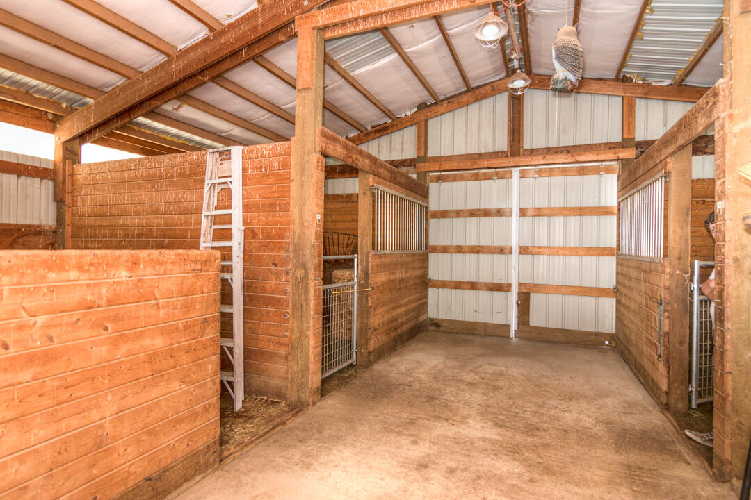7105 Southwest Shad Road Terrebonne, OR 97760 - Photo 32 of 42 Shad Dr SW 7105 (34 of 43)