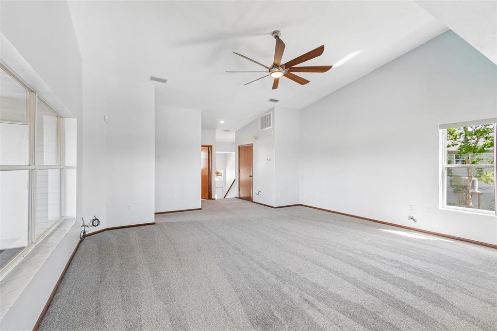 5247 Tropical Point Weeki Wachee, FL 34607 - Photo 18 of 95