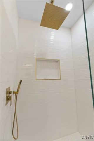 $2,500 | 238 Oriskany Boulevard, Unit 3, Whitestown, NY 13492